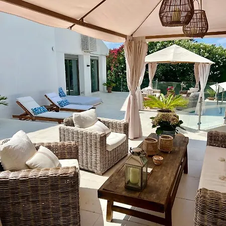 Villa Felice , Fantastic Villa, 8 Min - & Puerto Banous, Marbella